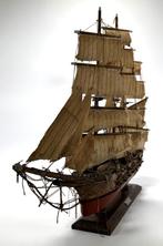 126. Houten scheepsmodel “Fragata Siglo XVIII”, Spanje, Hobby en Vrije tijd, Modelbouw | Boten en Schepen, Ophalen of Verzenden