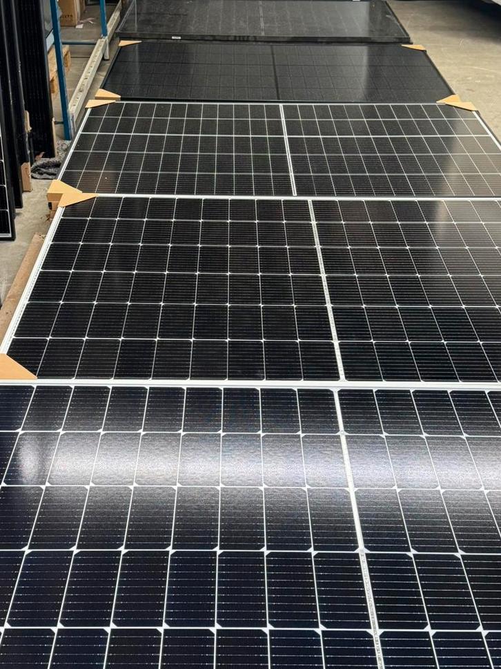 Restpartijen Zonnepanelen, Doe-het-zelf en Verbouw, Zonnepanelen en Toebehoren, Nieuw, Paneel, Minder dan 100 wattpiek, Ophalen