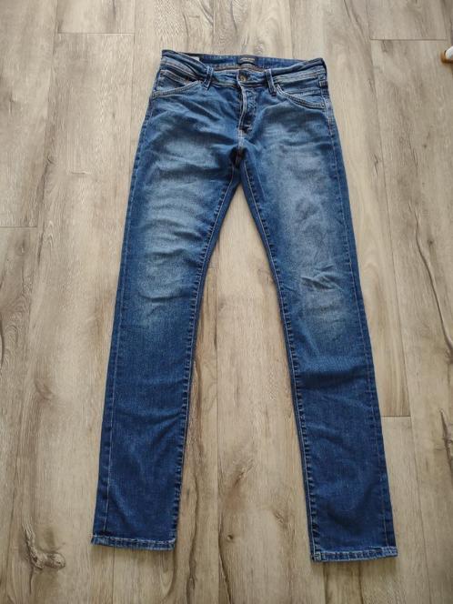 Prachtige blauwe spijkerbroek Jack & Jones, 29-34. Slim fit., Kleding | Heren, Spijkerbroeken en Jeans, Zo goed als nieuw, W32 (confectie 46) of kleiner