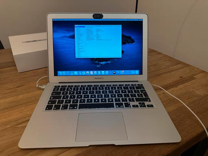 MacBook Air - Goed Onderhouden, Computers en Software, Apple Macbooks, Zo goed als nieuw, MacBook Air, 13 inch, 2 tot 3 Ghz, 128 GB of minder