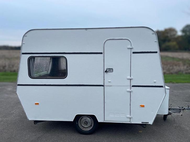 Knaus 310 caravan retro / festival / oldtimer, Caravans en Kamperen, Caravans, Particulier, tot en met 3, 500 - 750 kg, Standaardzit