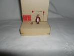 Oud houten popje roodkapje speelgoed miniatuur winkeltje pop, Verzenden, Poppenhuis