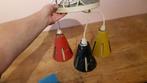 Vintage Hanglamp met Drie Kleuren, Huis en Inrichting, Lampen | Hanglampen, Gebruikt, Vintage, Ophalen of Verzenden, Metaal