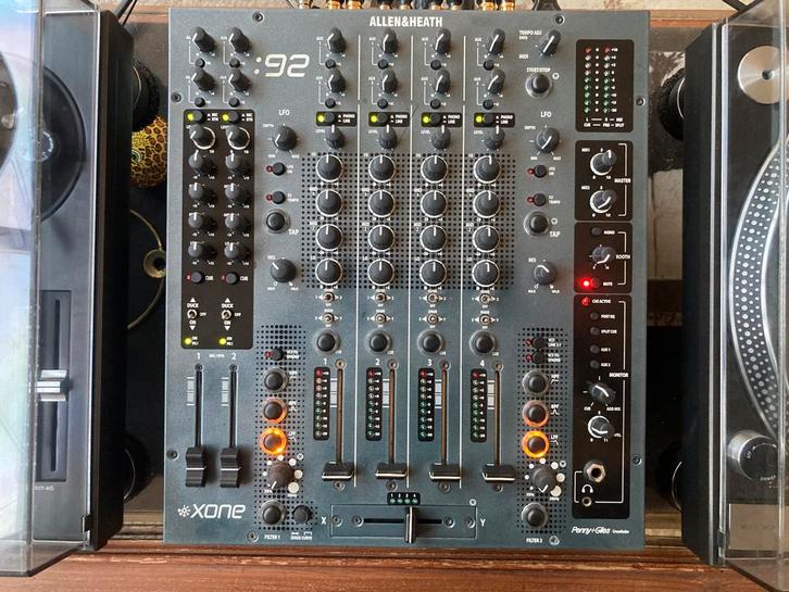 Allen & Heath Xone 92, Muziek en Instrumenten, Dj-sets en Draaitafels, Zo goed als nieuw, Ophalen