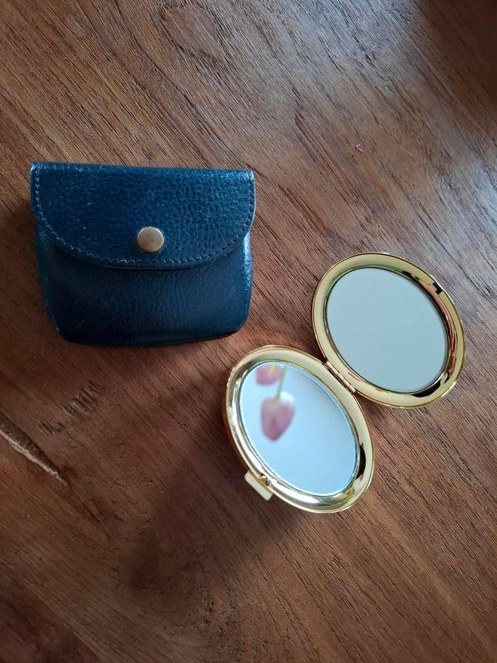 vintage dubbel handspiegeltje in hoesje, Sieraden, Tassen en Uiterlijk, Uiterlijk | Cosmetica en Make-up, Gebruikt, Toebehoren