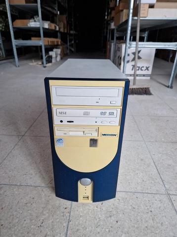 Medion Pentium 3 800Mhz Windows 98 PC beschikbaar voor biedingen