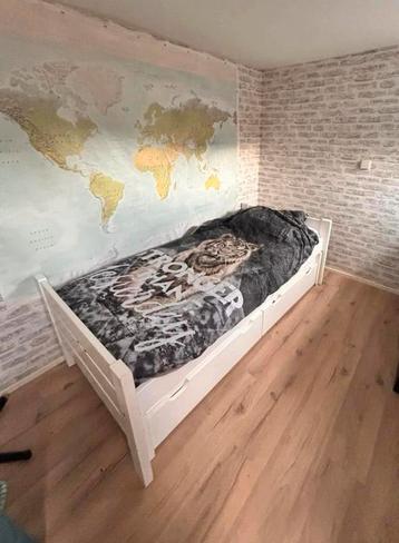 Eenpersoonsbed met logeerbed 90x200