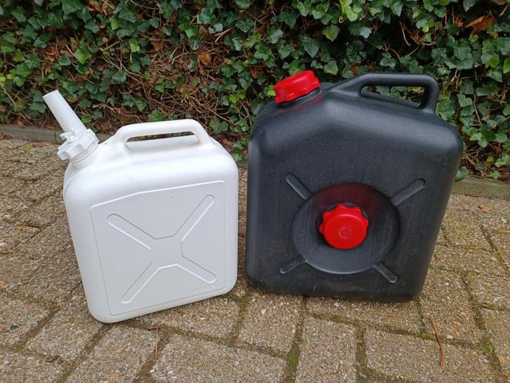 1x Vuilwater en 1x schoon water tank, Caravans en Kamperen, Caravan accessoires, Gebruikt, Ophalen