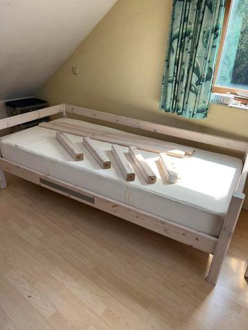 Eenpersoons bed  beschikbaar voor biedingen
