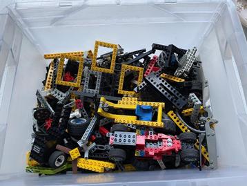 Lego technisch 2,6 kilo / kg beschikbaar voor biedingen