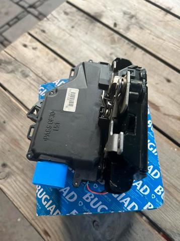 Deurslot vw golf 5 beschikbaar voor biedingen