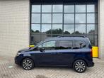 Renault Kangoo 130PK Full option, Navi, Camera & stoelverwar, Voorwielaandrijving, Stof, Gebruikt, Zwart