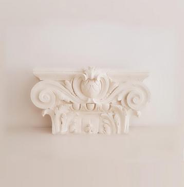 Ornament, woondecoratie  beschikbaar voor biedingen
