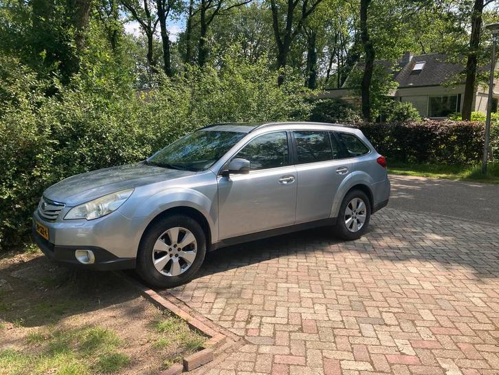 Subaru Outback 2.5i Executive AWD CVT automaat (2012), Auto's, Subaru, Particulier, Legacy, 4x4, ABS, Achteruitrijcamera, Airbags