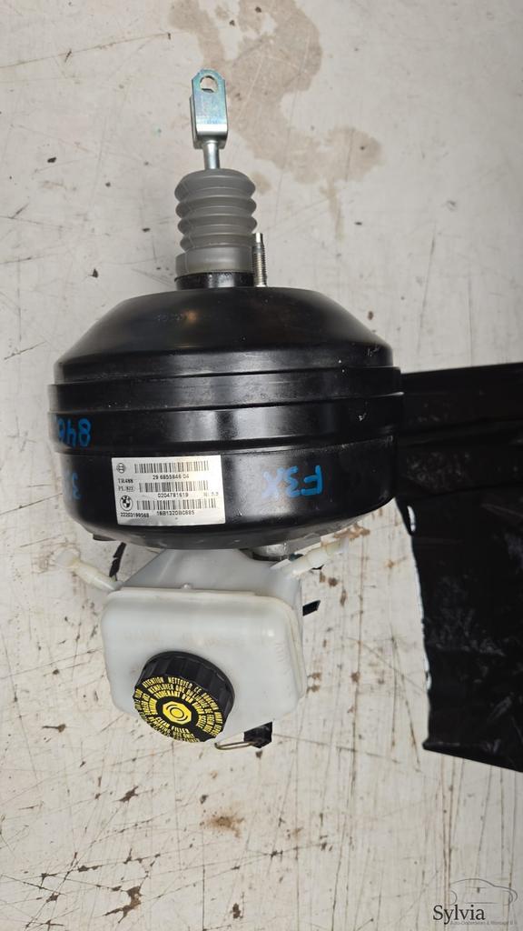 Rembekrachtiger BMW 3 serie F30 LCI 330e 34336858064 6858064, Auto-onderdelen, Remmen en Aandrijving, Gebruikt, Ophalen of Verzenden