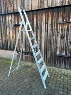 Hoge Altrex trap met 7 trede., Ophalen, Trap, Zo goed als nieuw, Opvouwbaar of Inschuifbaar