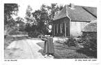 960634 Veluwe Klederdracht Boerderij Postzegel afgeweekt, Ophalen of Verzenden, 1940 tot 1960, Gelopen, Gelderland