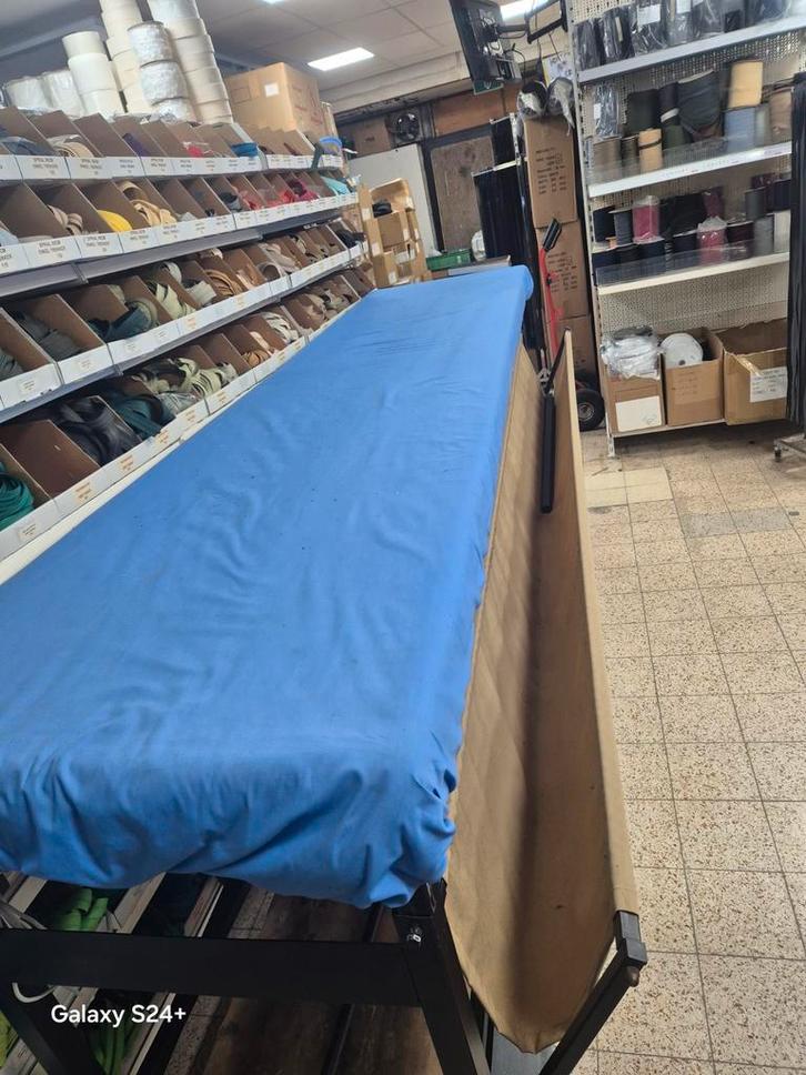 Strıjktafel voor gordıjnen, Hobby en Vrije tijd, Naaimachines en Toebehoren, Ophalen of Verzenden