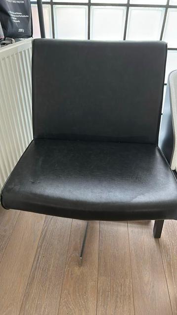 Draaibare Fauteuil 2 stuks zwart, lederlook met chrome poot beschikbaar voor biedingen