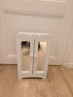 Poppen kledingkast, Ophalen, Gebruikt