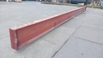 stalen balk IPE 600 met een lengte van 1430 cm lang beschikbaar voor biedingen