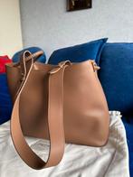 Elleme vogue schouder tas taupe, Sieraden, Tassen en Uiterlijk, Tassen | Damestassen, Ophalen, Zo goed als nieuw