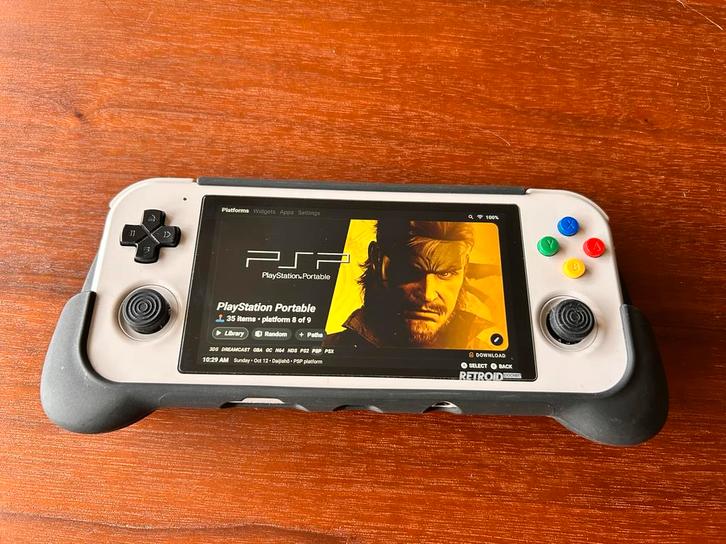 Retroid Pocket 3 Plus - Retro Gaming Handheld, Spelcomputers en Games, Spelcomputers | Overige, Zo goed als nieuw, Ophalen of Verzenden