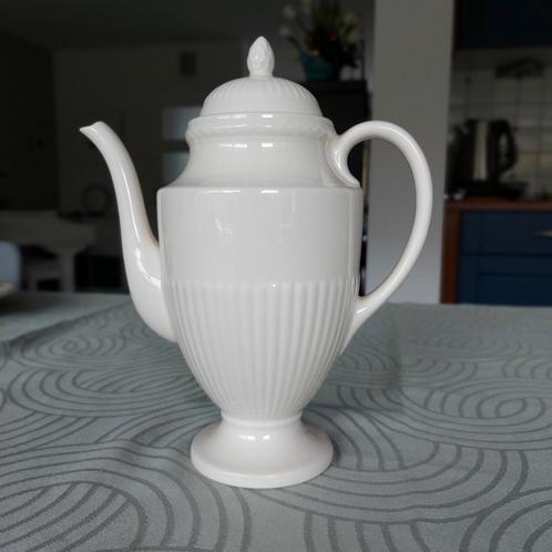 NIEUW Wedgwood Edme koffiepot met deksel, Huis en Inrichting, Keuken | Servies, Nieuw, Overige typen, Wedgwood, Aardewerk, Ophalen of Verzenden
