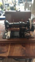 Antieke naaimachine, Antiek en Kunst, Antiek | Naaimachines, Ophalen of Verzenden