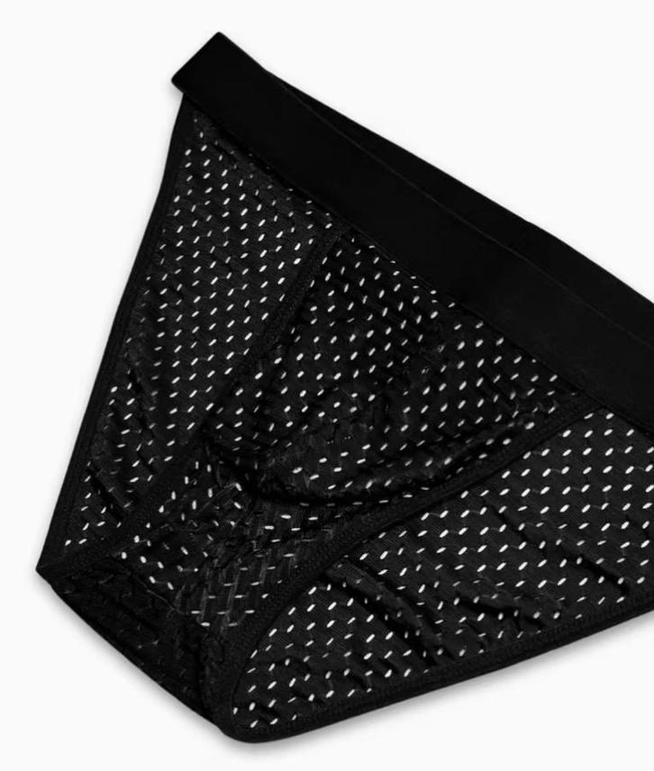 Slip met gaatjes, zwart maat L, gay / hetero, Kleding | Heren, Ondergoed, Slip, Zwart, Ophalen of Verzenden