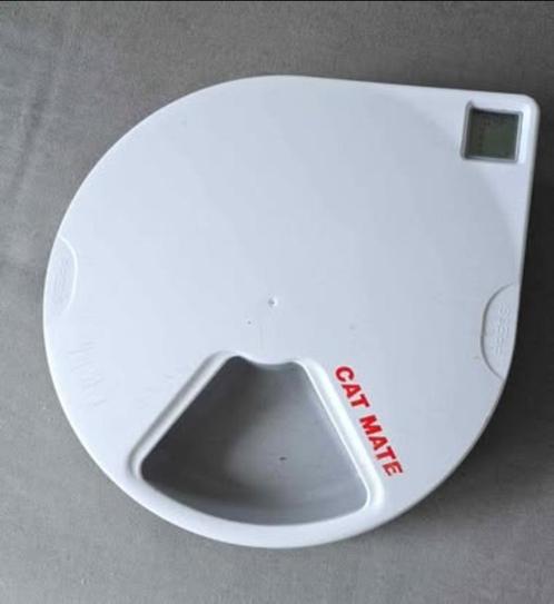 Cat Mate Voerautomaat, Dieren en Toebehoren, Kattenvoerbakken en Drinkbakken, Gebruikt, Automatisch, Ophalen