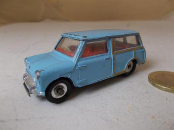 Dinky Toys 199 AUSTIN SEVEN COUNTRYMAN (1960) Blue/Wood Trim beschikbaar voor biedingen