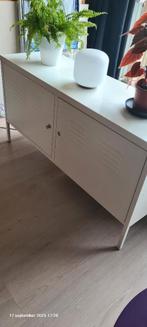 Metaal dressoir, Ophalen, 100 tot 150 cm, Metaal, 25 tot 50 cm