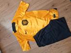 Knvb voetbal shirt maat 128-137 en zwart broekje, Ophalen of Verzenden, Zo goed als nieuw, Nike, Jongen of Meisje