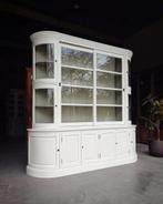 Unieke winkelvitrine organisch | Witte Buffetkast rond #2395, Huis en Inrichting, Kasten | Vitrinekasten, Niet ingevuld, 200 cm of meer
