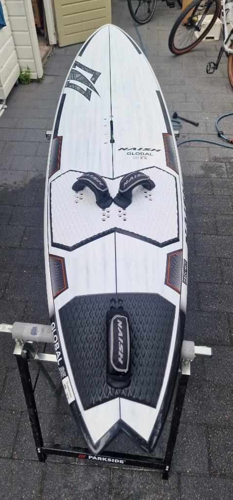 Naish Global 2024 95&105 liter (nieuw) Windsurfboards, Watersport en Boten, Windsurfen, Nieuw, Plank, Minder dan 250 cm, Met vin(nen)