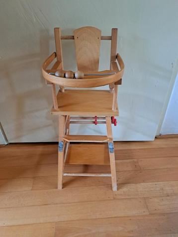 Vintage poppenstoel hout. beschikbaar voor biedingen
