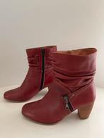Yoyoli 244) Rood leren laarzen 38 excellent, Kleding | Dames, Schoenen, Hoge laarzen, Ophalen of Verzenden, Zo goed als nieuw