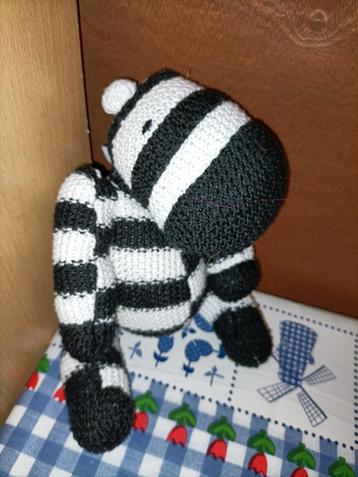 Hema zebra knuffel 24 cm groot  beschikbaar voor biedingen