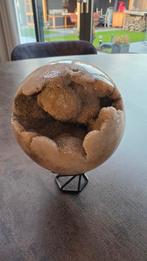 Roze Amethist Bol op Standaard, Sieraden, Tassen en Uiterlijk, Edelstenen, Ophalen of Verzenden, Zo goed als nieuw