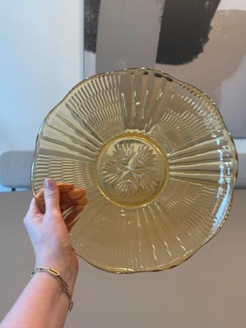 Vintage ambergele schaal – geslepen glas – Art Deco retro beschikbaar voor biedingen