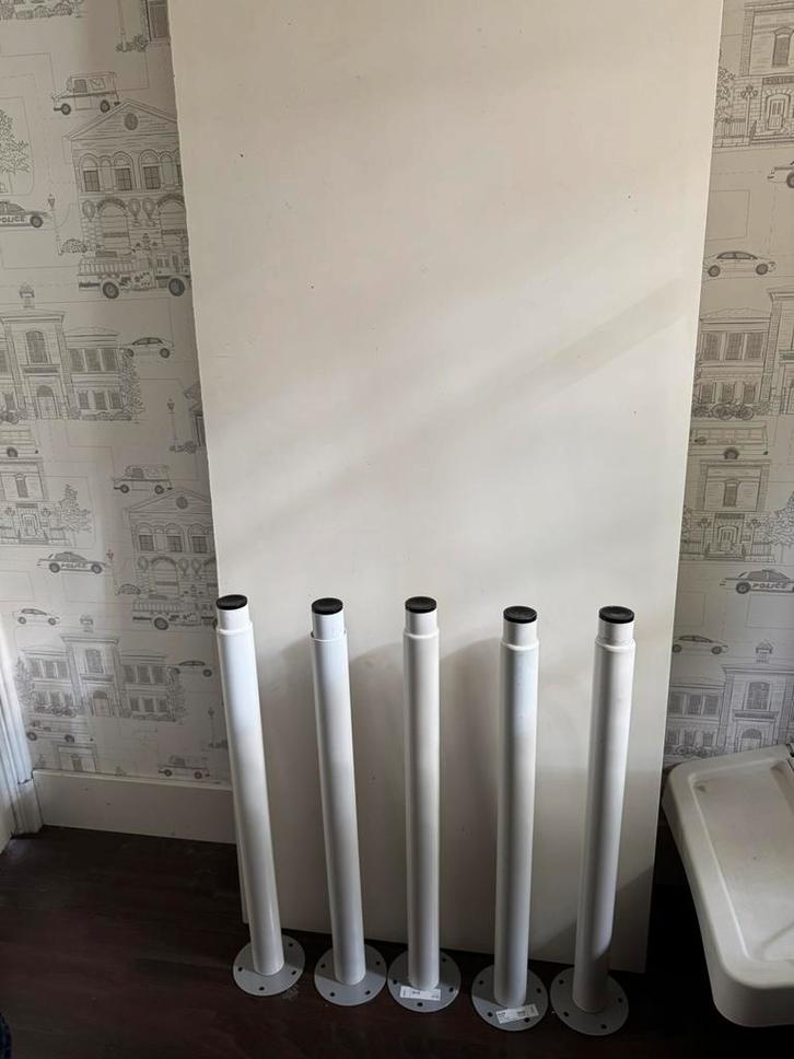 Bureaublad ikea  en olov verstelbare poten, Huis en Inrichting, Bureaus, Gebruikt, Ophalen of Verzenden