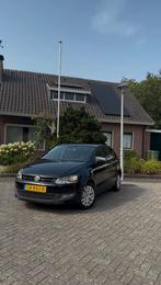 Volkswagen Polo 1.2 51KW 2011 Zwart, aankoopkeuring mogelijk, Auto's, Euro 5, Zwart, 1198 cc, Origineel Nederlands