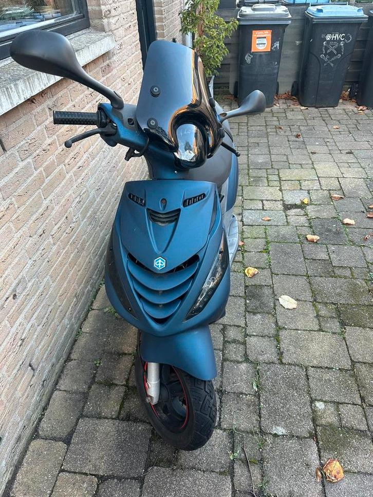 Piaggio zip 2019, Fietsen en Brommers, Scooters | Piaggio, Gebruikt, Zip, Maximaal 45 km/u, Benzine, Ophalen
