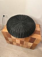 Ikea poef hocker ottoman zwart vintage, Ophalen of Verzenden, Zo goed als nieuw, Rechthoekig, Minder dan 50 cm