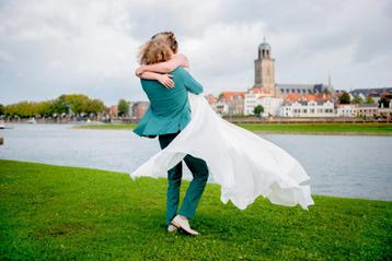 Betaalbare Bruidsfotograaf Trouwfotograaf Huwelijksfotograaf beschikbaar voor biedingen