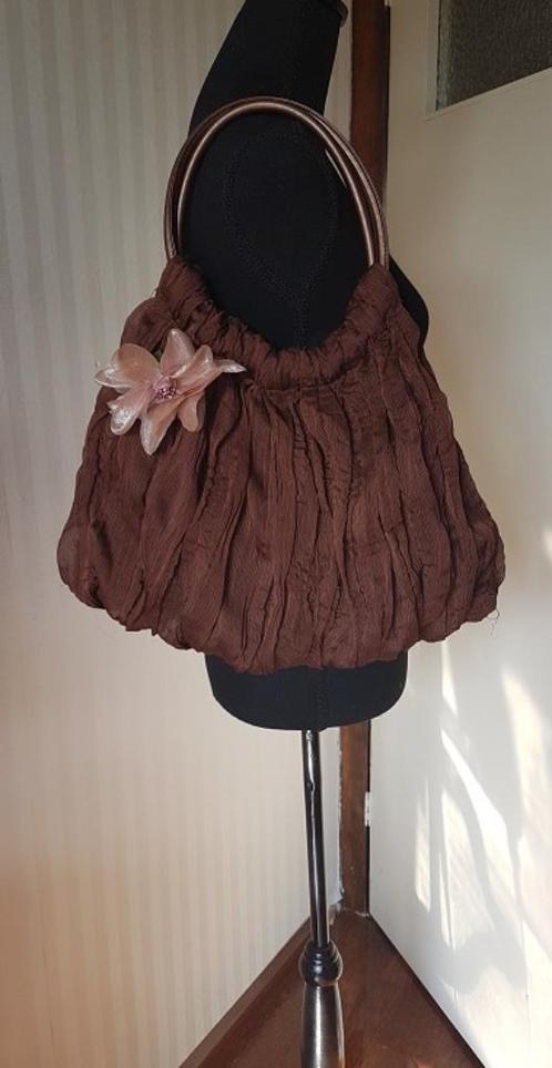 Ruime mooie brons kleurige tas boho bohemian Ibiza stijl., Sieraden, Tassen en Uiterlijk, Tassen | Schoudertassen, Zo goed als nieuw
