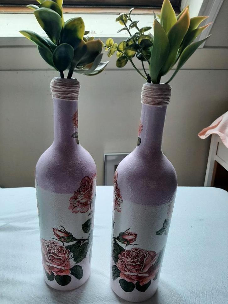 Super mooie twee unieke Decoupage flessen (Handmade), Huis en Inrichting, Woonaccessoires | Vazen, Nieuw, Overige kleuren, Minder dan 50 cm