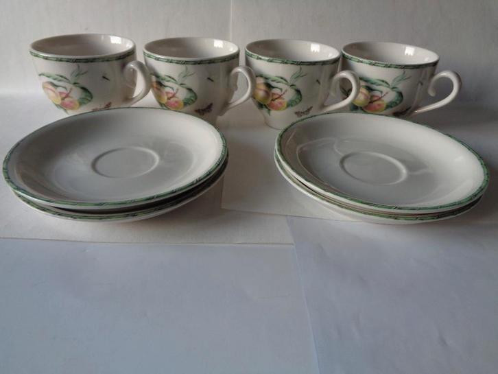 Janneke Brinkman Botania Kop en Schotel, Perzik e.a., Huis en Inrichting, Keuken | Servies, Zo goed als nieuw, Bord(en), Wedgwood