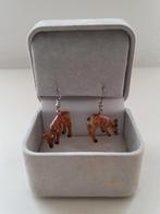 Unieke handbeschilderde porseleinen hertjes hang oorbellen, Overige materialen, Hangers, Bruin, Ophalen of Verzenden